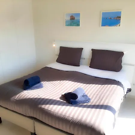 Sea Breeze Central, 2bed Apartment Limassol