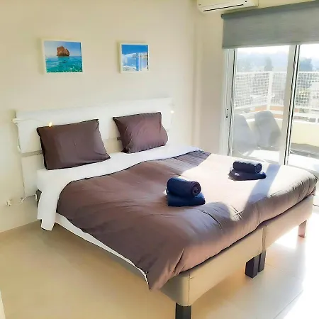 Sea Breeze Central, 2bed * Limassol